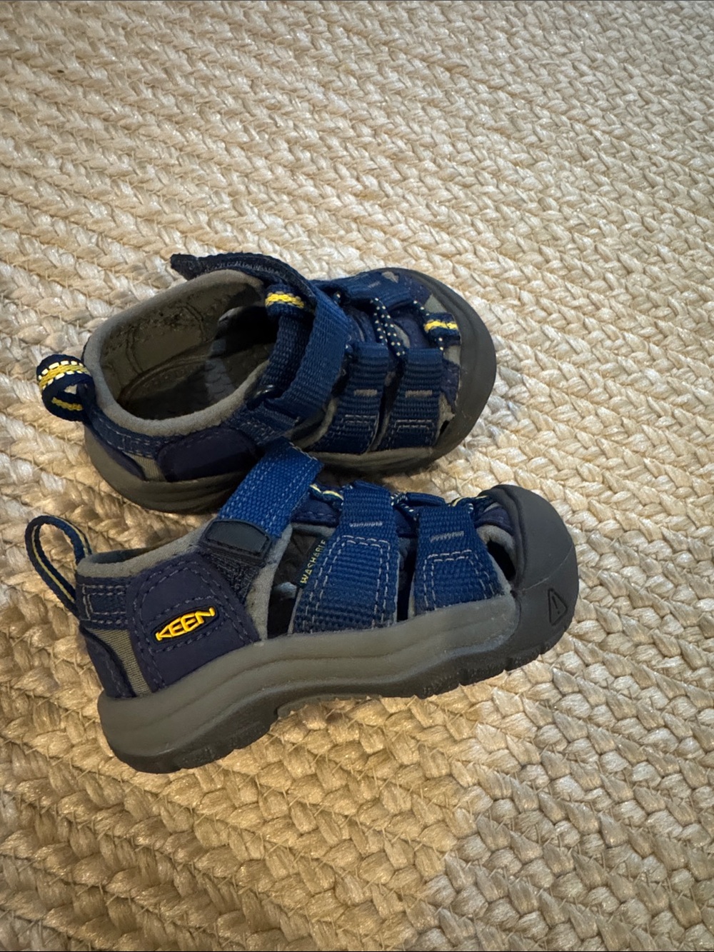 4C Keen baby shoes Navy Hiking Sandals